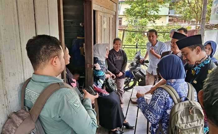 Cek Langsung ke Rumah Warga, DPRD Bontang Pastikan Bansos Tepat Sasaran