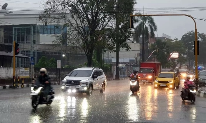 Hujan Lebat Bisa Datang Tiba-Tiba, Warga Kaltim Diminta Siaga